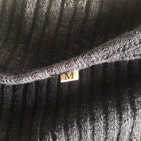 Cold Shoulder Dark Navy Sweater M - Picture 5 of 8